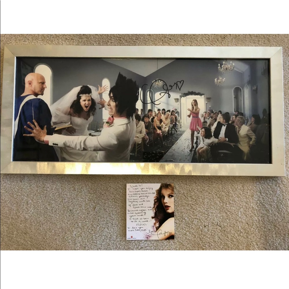 TAYLOR SWIFT SPEAK NOW SIGNED Framed Lithograph